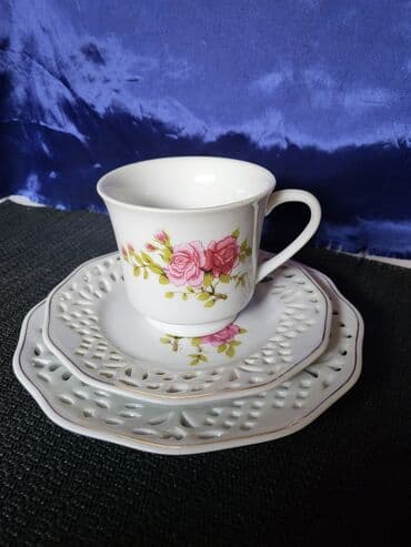porcelanske solje za caj: Set trodelni porcelanski 70te. Set je perfektan,sve na njemu odsjaj — 5