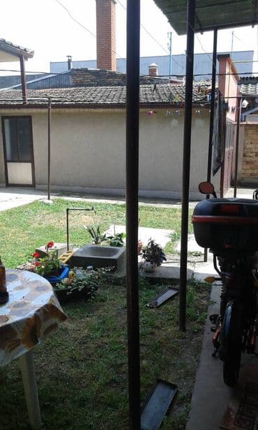 Kuće za izdavanje: 42 kv. m, 2 sobe — 12