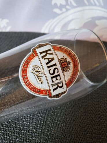 case za zestoko pice: Case nove,vintaz Kaiser za pivo. Case komada 6 u ceni — 9