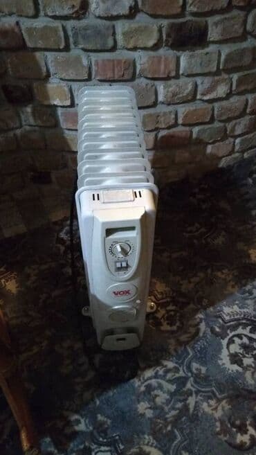 remington re 2062 3 in 1: Radijator marke Vox
2800W, 230V, 50Hz
10 rebara
Ventilator — 1