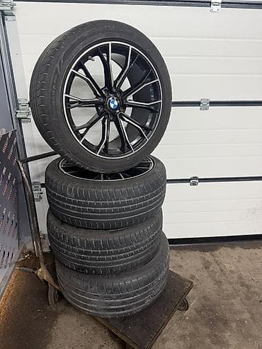 karike golf 2: BMW set felni sa gumama – 19” - Model: BMW M stajling višekraki — 1