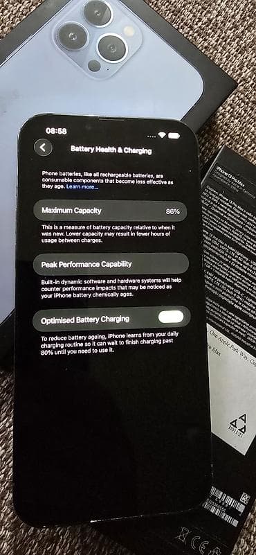 polovni monitori 22: IPhone 13 Pro Max – Sierra Blue - Ekran: 6.7" Super Retina XDR OLED — 2