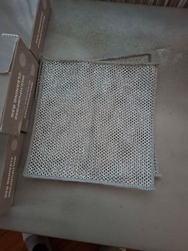 ram u obliku srca: 20x20 dimenzije Cena samo 600 din Samo 1 pakovanje na stanju 20 ima — 1