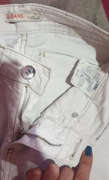 pantalone od vestacke koze: LIU JO - LIU jeans bele farmerke broj 26, ali pre za oko 12 godina — 2