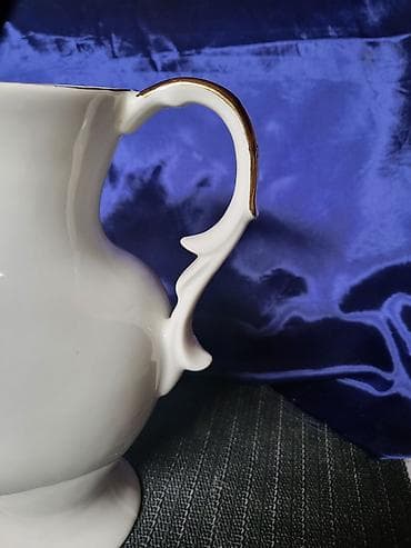 mojca trosed cena: Vaza 70te Zajecar porcelan. Vaza porcelanska perfektna,pozlata — 7