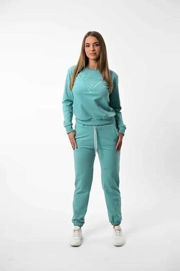 tech fleece zuti: Ženska dukserica žute boje sa dugim rukavima i okruglim izrezom — 33