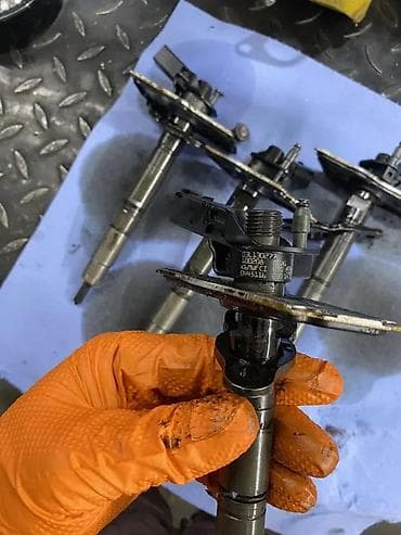 uljna pumpa 2.0 tdi cena: VW AUDI 2.0 TDI COMON RAIL DIZNE SET KOM 03L130277 | Vw audi delovi — 1