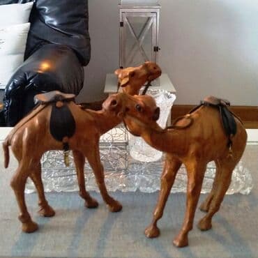 stari lusteri od mesinga: 2 figure kamile + 1 gratis; Tunis 2 figure kamile izrađene od kamilje — 3