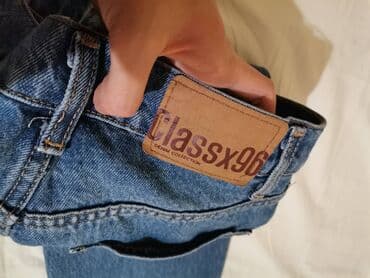 farmerke sa cirkonima stradivarius: Ženske farmerke XS. Stanje odlično. Naznačena veličina 26, odgovaraju — 3