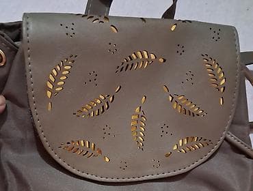 kozni zenski rancevi: Ruksak – taupe s floralno/perforiranim poklopcem - Elegantni ženski — 2