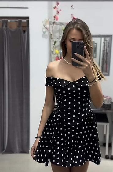 Prelepa haljina na tufne NOVO! Uni S m l odgovara Crna, teget, bebi