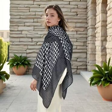 kaput: Ženski šal Dimenzije 178x73cm Cena 1600din Poručuje se,isporuka za — 12