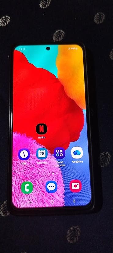 silvercrest toster cena: Samsung Galaxy A51 – Super AMOLED ekran sa rupicom za selfi kameru — 2