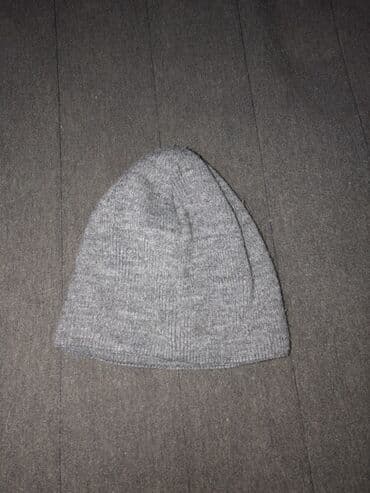 Beretke: Siva pletena zimska kapa – Champion - Model: beanie/šljapka, klasičan — 2