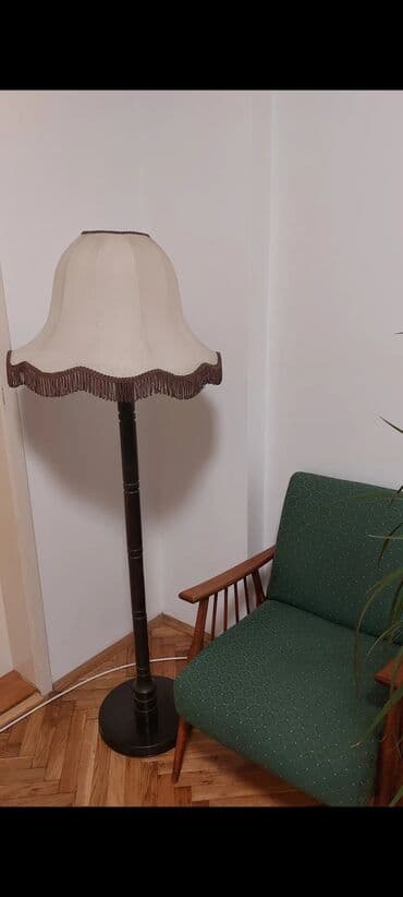 namestaj m: Na prodaju 2 fotelje. Izuzetno lepe i ocuvane. Cena po komadu 8.000 — 2