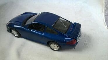 makete automobila 118: Burago Porsche 911 Carrera GT 3,1:24,malo naprslo z.staklo,China — 3