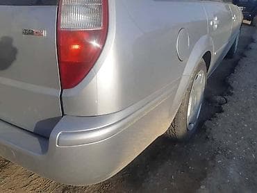 polovni auto delovi i auto servis diesel power subotica képek: STOP LAMPE KARAVAN ZA FORD SIERRA OD 1992. DO 2010. GOD. | polovni — 2