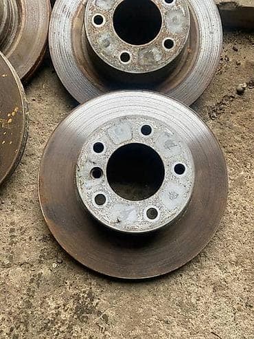 gume za frezu 4.00 8: DISKOVI E90,E87 2.0D ZA BMW 320, 318, 118 . OD 2004. DO 2010. GOD — 5