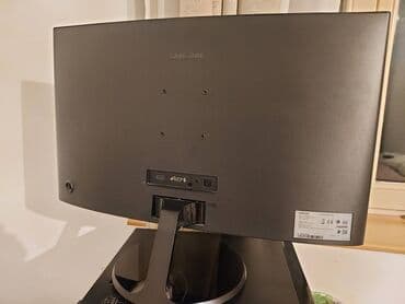 slavina sa protocnim bojlerom: Samsung zakrivljeni monitor 27" Prodajem monitor Samsung, 27" FHD — 9