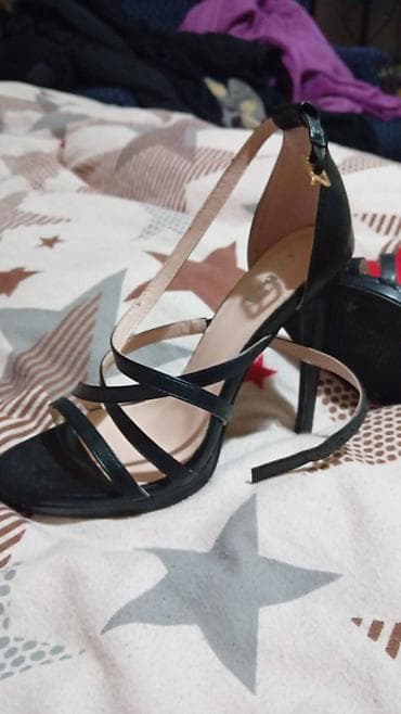 elegantne haljine za svadbu: Crne ženske sandale na visoku potpeticu - Elegantne crne sandale sa — 3