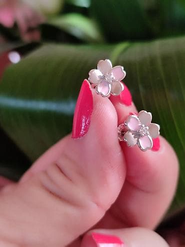 Minđuše: Minđuše cvtici žig 925 - Materijal: srebro 925 (označeno žigom) - — 2