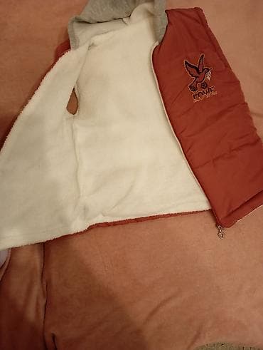 decije trenerke za devojcice: Dečiji set odeće – prsluk i dukserica (veličina 10/140) 1) Topao — 2