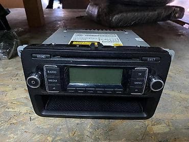 RADIO ZA VOLKSWAGEN GOLF 5, GOLF 6 - 5G0919605 | Radio za Golf 5,6