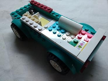 Kocke za decu: Lego automobil oko 13 cm, nekompletan.za delove — 3