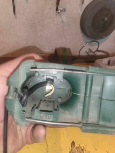 mala oska na cirkular: Ispravna busilica probao sam na adapter sve radi na njemu nema — 7