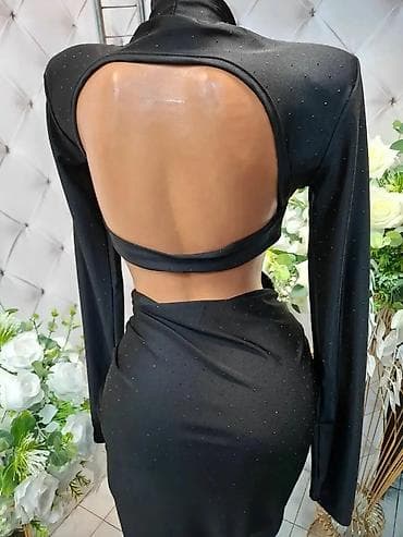 Underwear: Elegantna midi haljina sa dugim rukavima i visokim okovratnikom. Model — 3