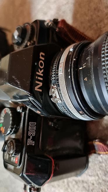 kamere za traktor: Nikon F-301 analogni 35mm SLR fotoaparat sa objektivom i dodatnom — 4