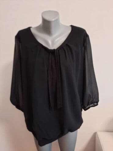 Bluza My Own 46 cena 750 viskoza elastin prednji deo ima preko majice — 1