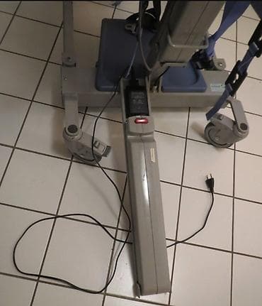 ARJO Sara 300 – električni stajaći/podizni lifter za transfer — 6