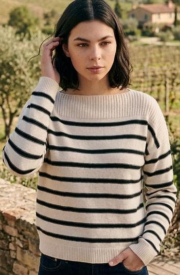 Women's Sweaters, Cardigans: Ženski prugasti džemper sa širokim izrezom čamcem - Klasičan — 1