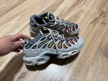 premiata crne patike: Patike, Nike, veličina - 39 — 1
