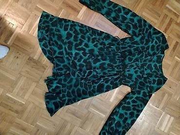 duga teksas haljina: Zelena mini haljina sa animal printom (leopard), lepršava i ženstvena — 4