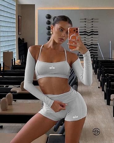 nike tech komplet: Komplet
Cena 2200
Uni vel.
V16 — 4