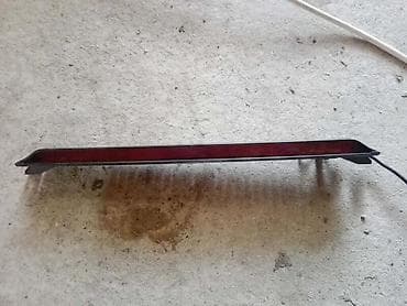 STOP LAMPA ZA VOLKSWAGEN GOLF 4 | delovi za golfa 4 — 2