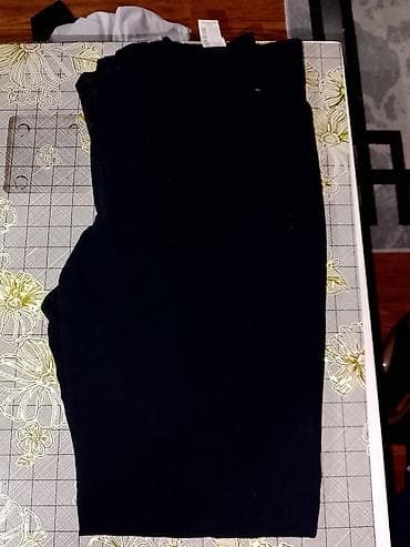 Beauty & Care: Crna elegantne pantalone u broju 42u 2xl veličini. - Boja: crna - — 1