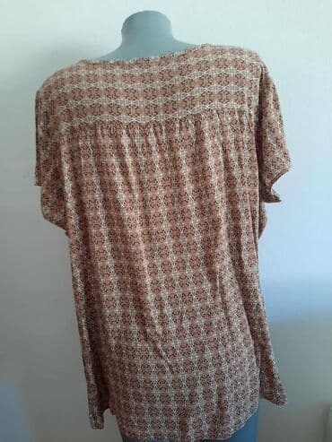 Kosulja Italy 50 cena 850 viskoza sirina ramena 46 sirina grudi 69 — 2