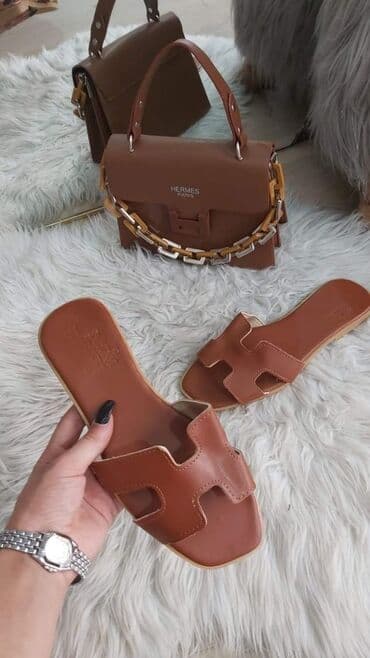 japanke sa platformom: Papuce 
Torbe 2400 — 3