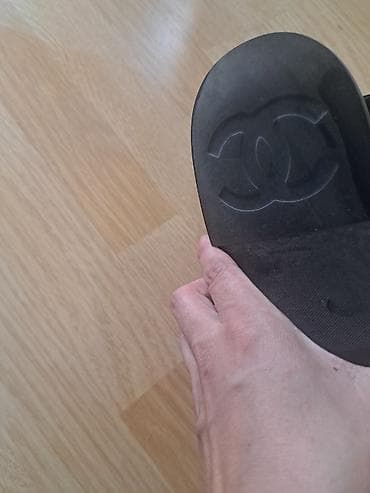 jasmil pidzame zenske: Crne ženske sandale sa kaiševima Chanel orig.Veoma udobne i očuvane — 2