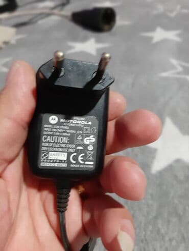 Motorola: Motorola F3 ispravna telefon radi na sve mreze stanje se vidi na — 7