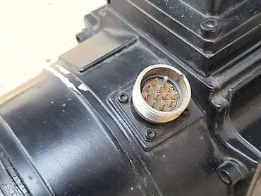 masina za isusivanje vlage: Servo motor MAC 093C, sa enkoderom i kocnicom Precnik osovine je 24mm — 8
