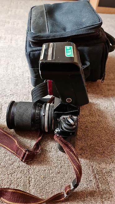 polovni mikseri za testo: Nikon F-301 analogni SLR fotoaparat sa priborom - Telo: Nikon F-301 — 7