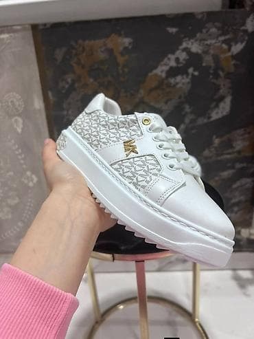 land rover patike: Ženske patike – dizajnerski modeli Vel. od 36 do 40 Oba modela su — 2