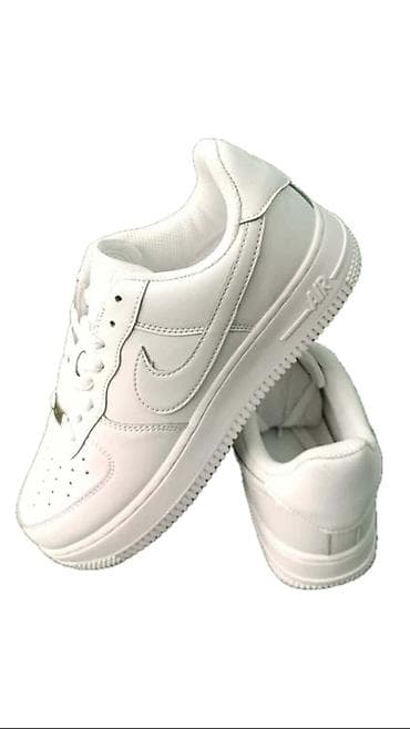 Patike: Beli niske patike – klasičan „court“ stil - Boja: čisto bela — 1