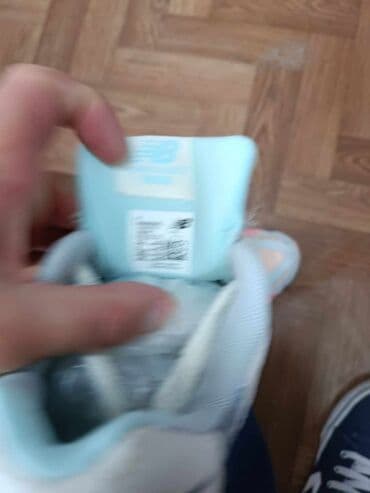 patike sa greskom: New Balance, 38 — 7