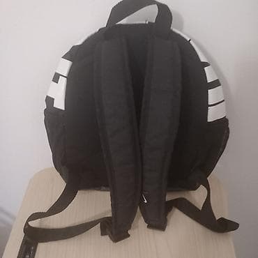 katar novac: Nov Nike ranac original — 2