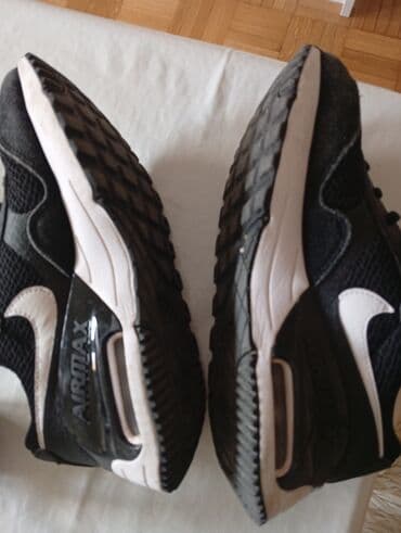 todor decija obuca: Nike Air Max patike – crno‑bele - Model: Nike Air Max (vidljiv Air — 3